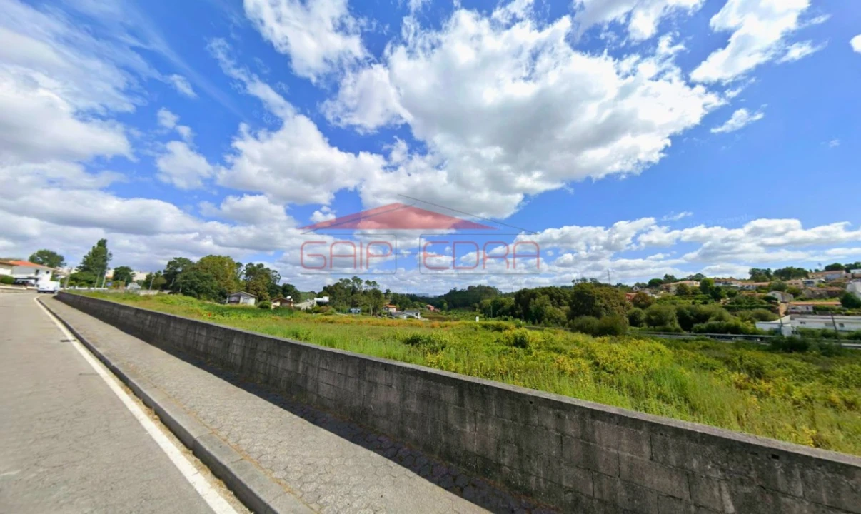 Terreno para Venda em Vila de Cucujães Foto 3