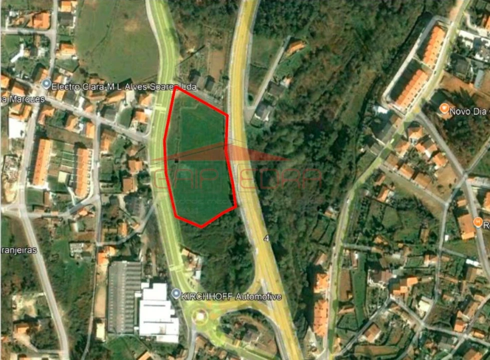 Terreno para Venda em Vila de Cucujães Foto 4