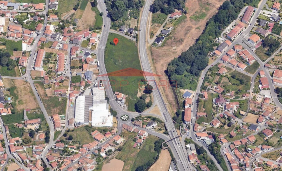 Terreno para Venda em Vila de Cucujães Foto 9