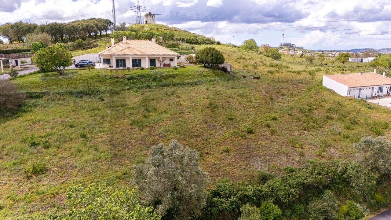 Terreno para Venda em Santo Quintino Foto 20