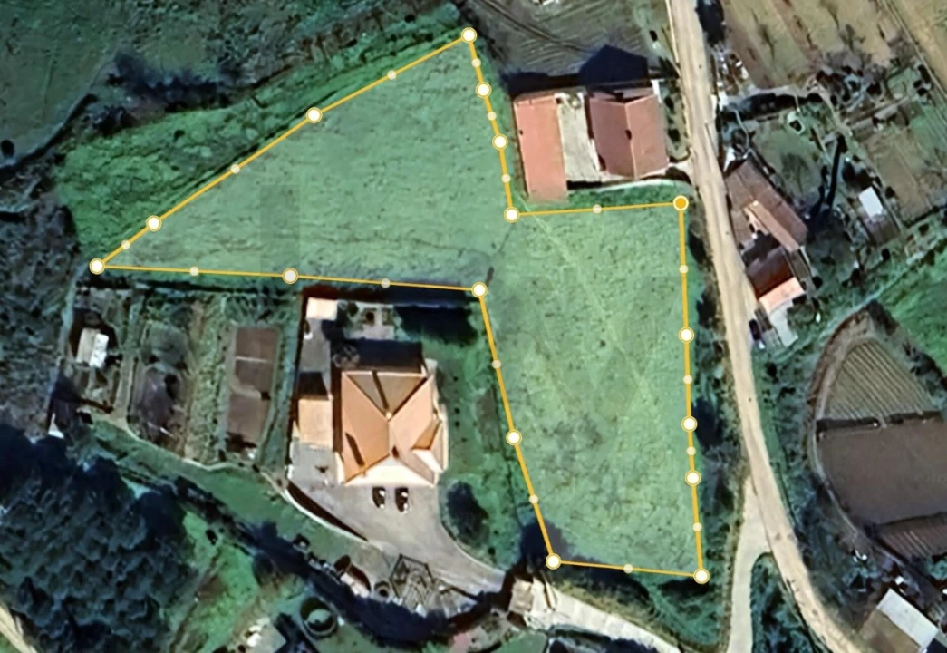 Terreno para Venda em Santo Quintino Foto 36