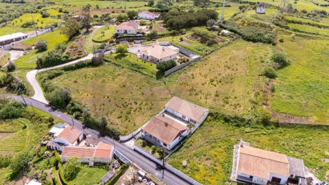 Terreno para Venda em Santo Quintino