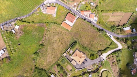 Terreno para Venda em Santo Quintino