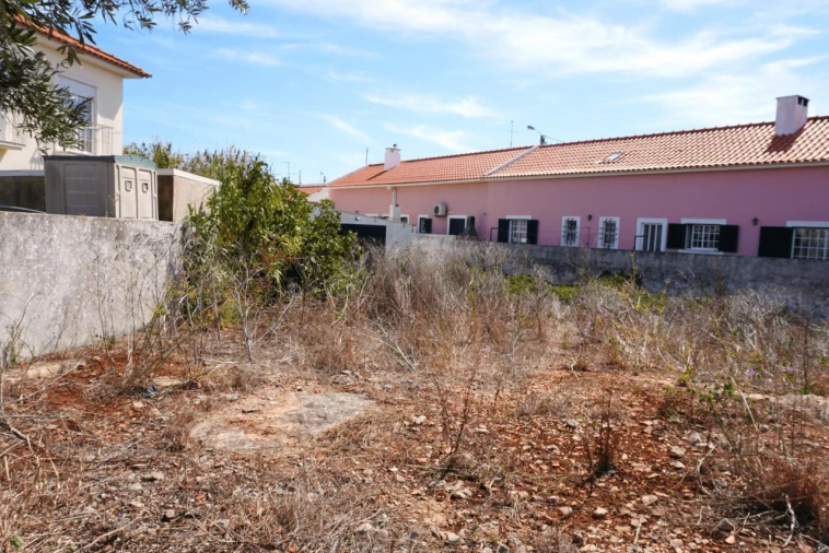 Terreno para Venda em Alcabideche Foto 3