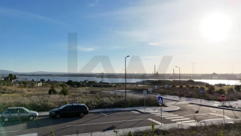 Terreno para Venda em Alto do Seixalinho, Santo André e Verderena