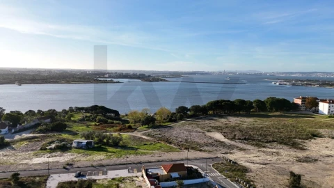 Terreno para Venda em Alto do Seixalinho, Santo André e Verderena