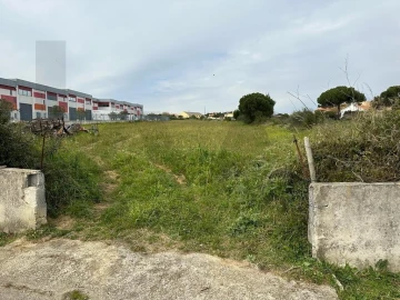Terreno para Venda em São João das Lampas e Terrugem