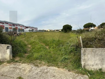 Terreno para Venda em São João das Lampas e Terrugem