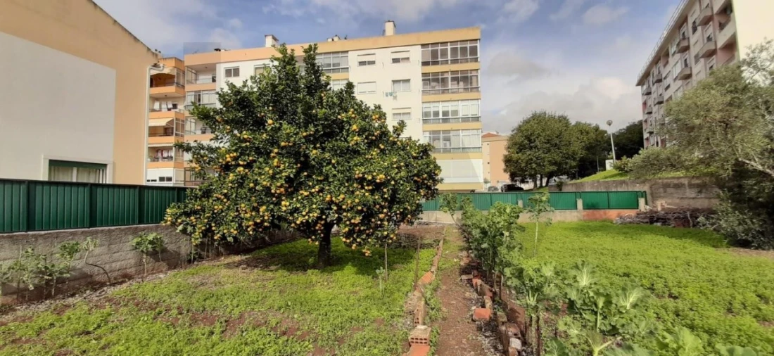 Terreno para Venda em Massamá e Monte Abraão Foto 8
