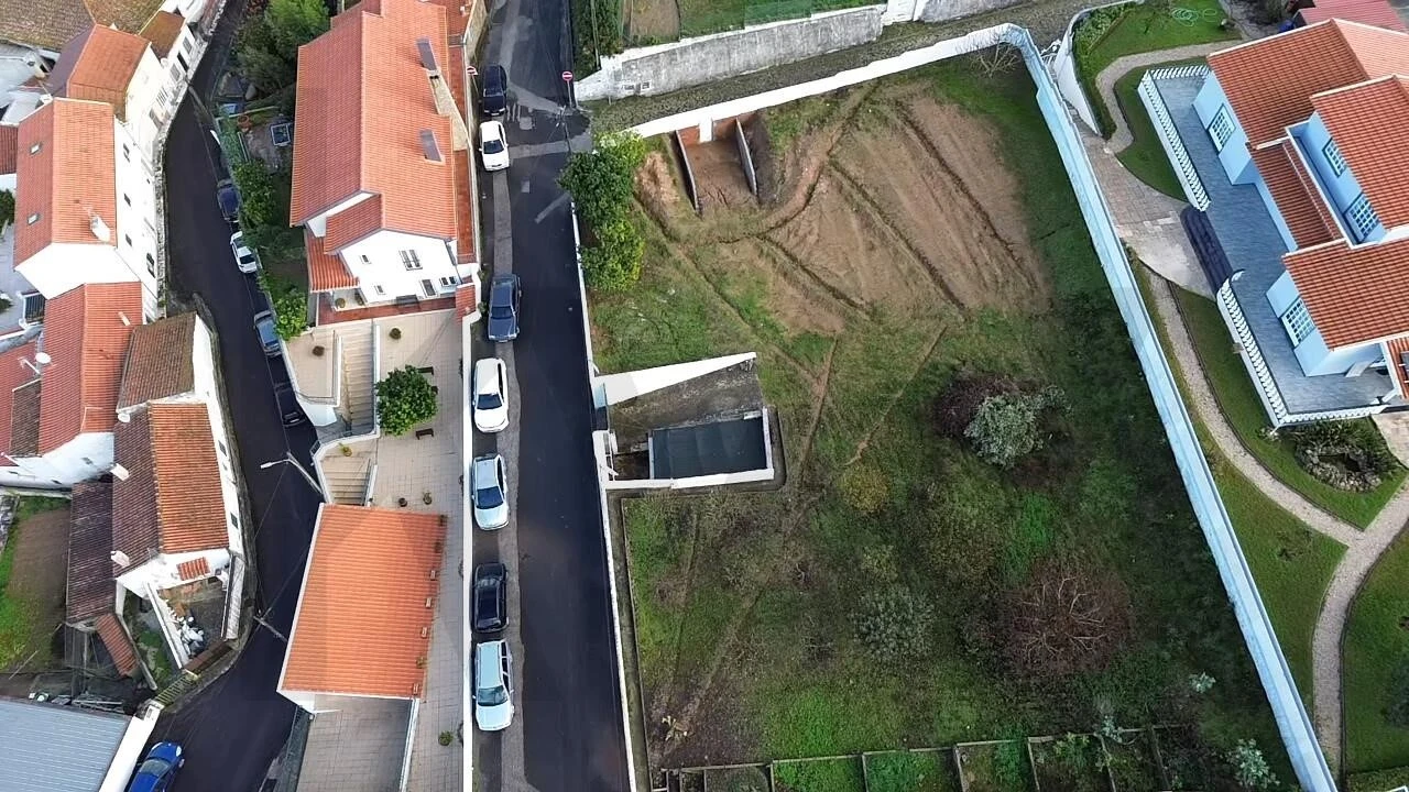Terreno para Venda em Enxara do Bispo, Gradil e Vila Franca do Rosário Foto 1