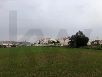 Terreno para Venda em Carregado e Cadafais