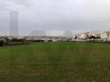 Terreno para Venda em Carregado e Cadafais