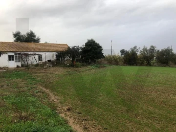 Terreno para Venda em Carregado e Cadafais
