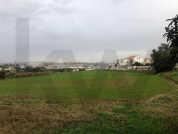 Terreno para Venda em Carregado e Cadafais