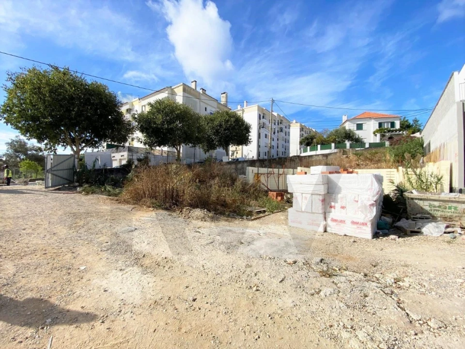 Terreno para Venda em Cascais e Estoril Foto 3