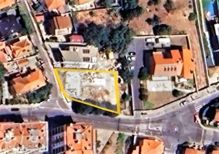 Terreno para Venda em Cascais e Estoril Foto 1