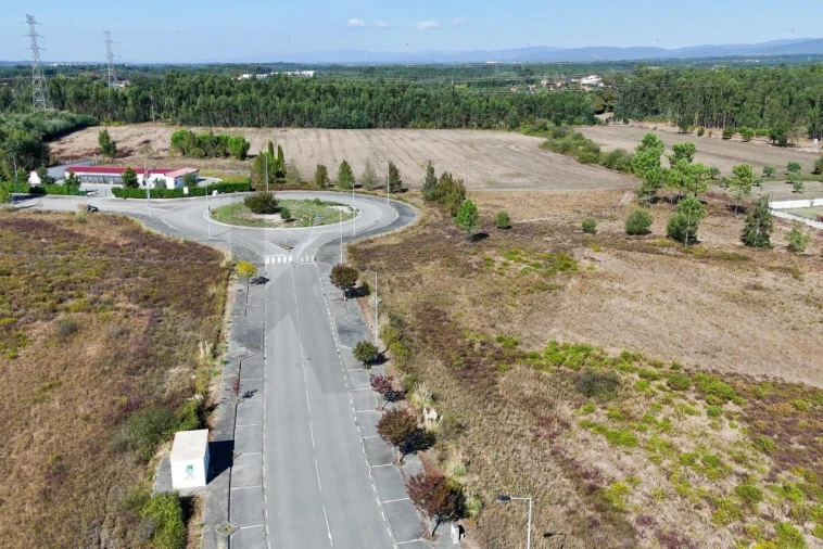 Terreno para Venda em Famalicão Foto 10