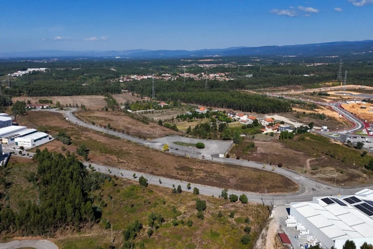 Terreno para Venda em Arcos e Mogofores Foto 2