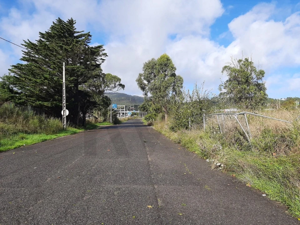 Terreno para Venda em Agualva e Mira-Sintra Foto 3