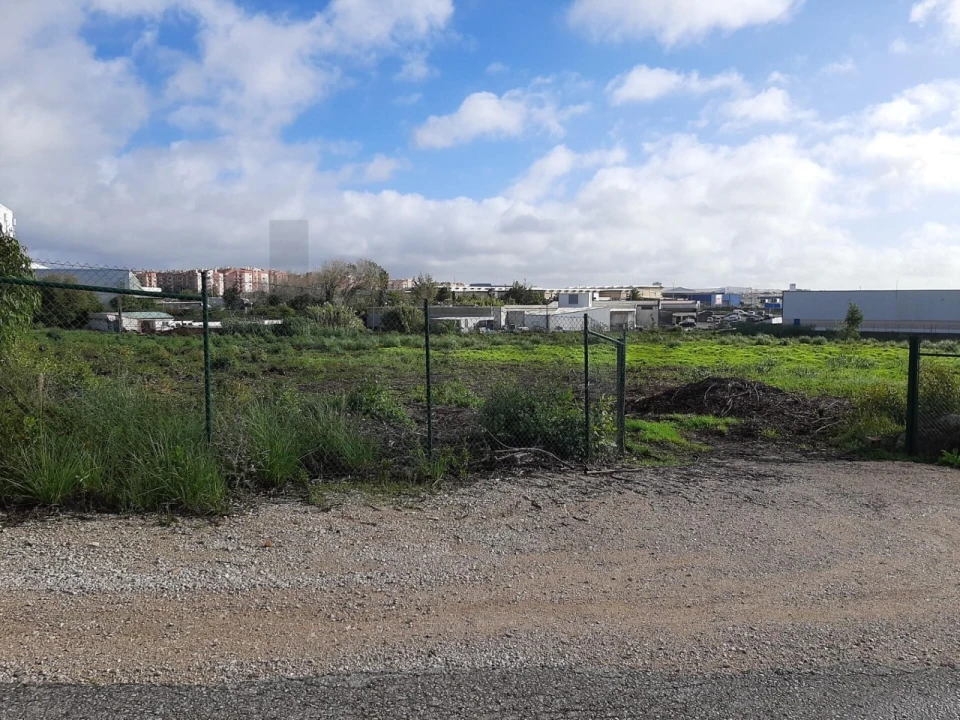 Terreno para Venda em Agualva e Mira-Sintra Foto 6