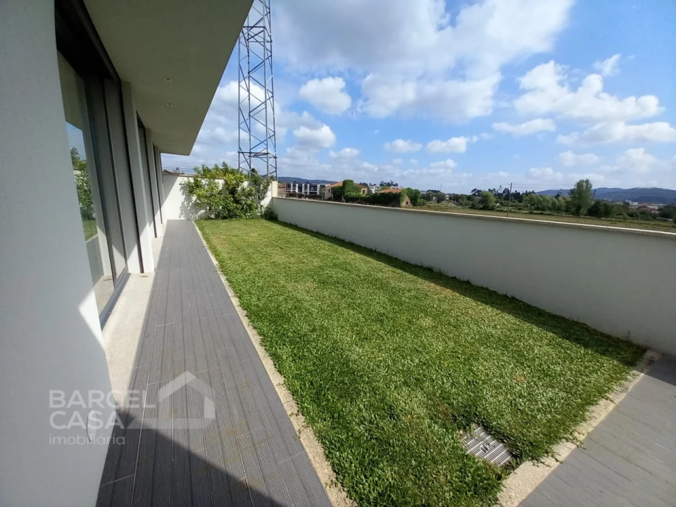 Moradia T3 para Venda em Tamel (São Verissimo) Foto 24