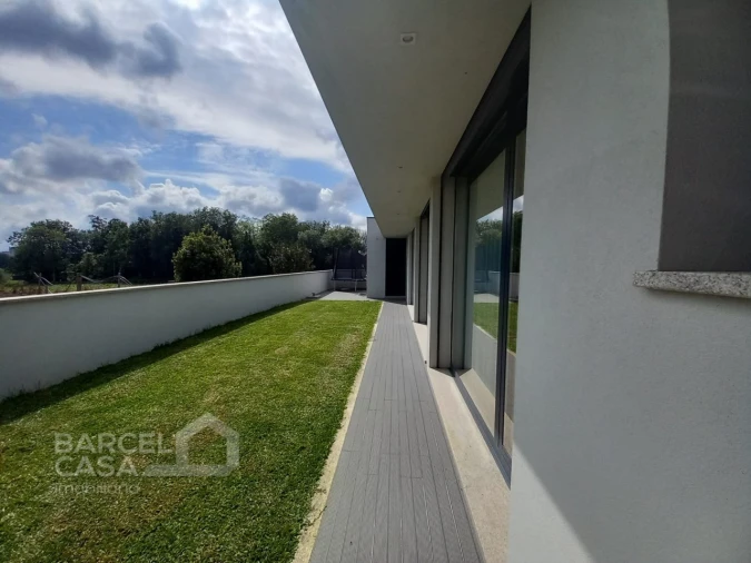 Moradia T3 para Venda em Tamel (São Verissimo) Foto 25