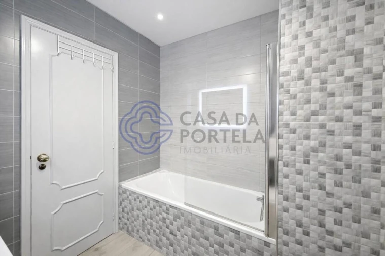 Apartamento T2 para Venda em Valongo Foto 5