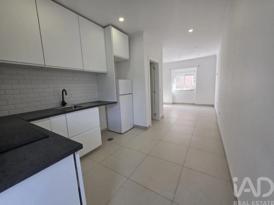 Apartamento para Venda em Barreiro e Lavradio Foto 3