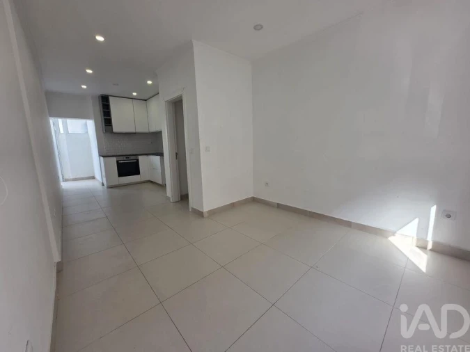 Apartamento para Venda em Barreiro e Lavradio Foto 4