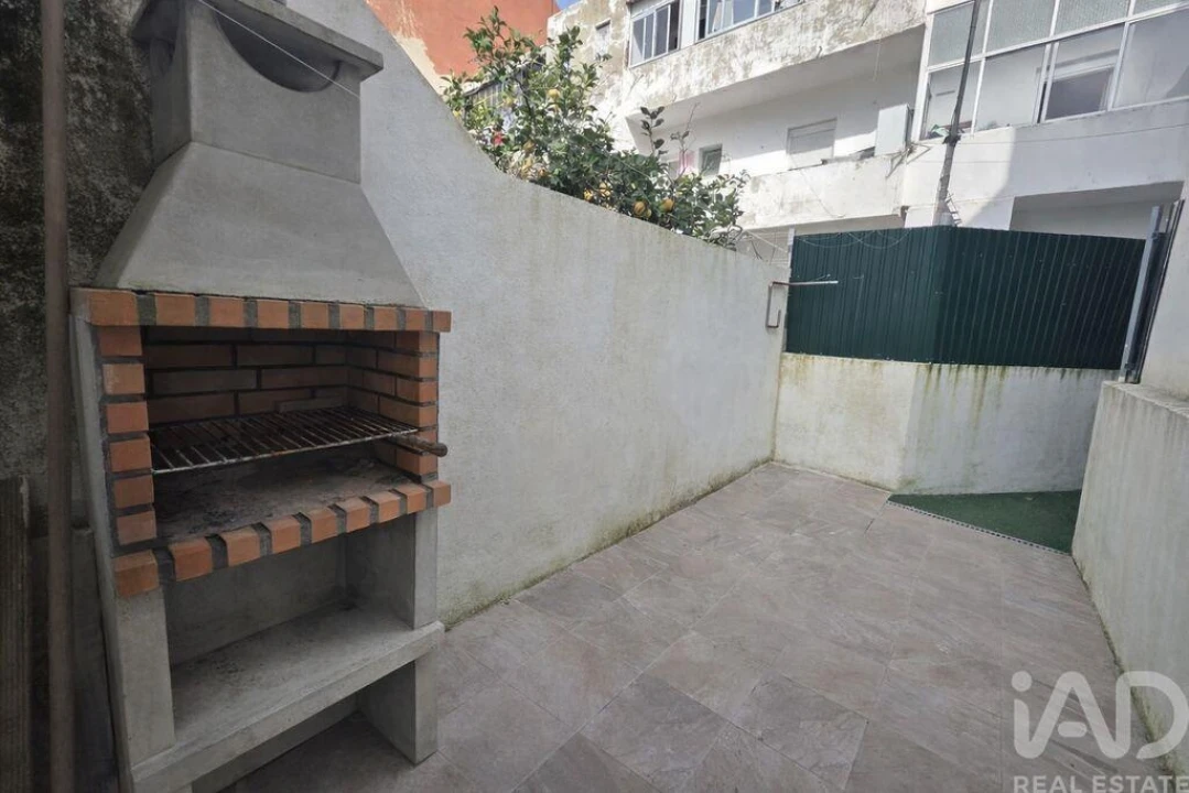 Apartamento para Venda em Barreiro e Lavradio Foto 2