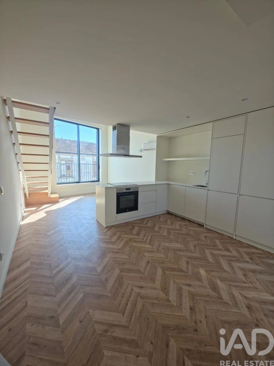 Apartamento T2 para Venda em Santa Marinha e São Pedro da Afurada Foto 2