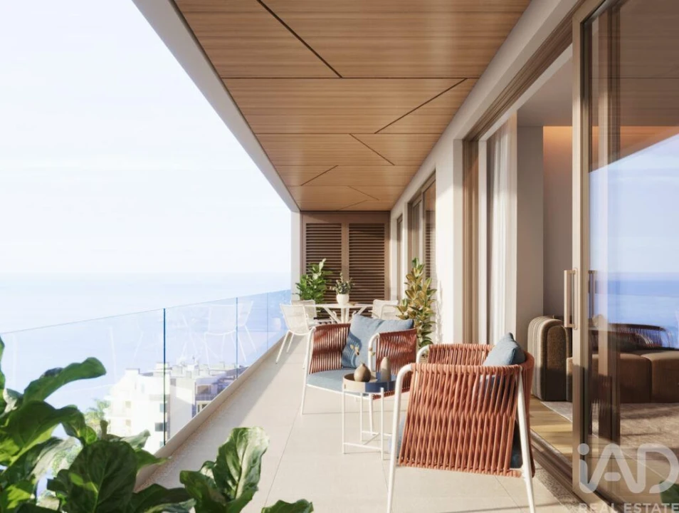 Apartamento T1 para Venda em Arco da Calheta Foto 8