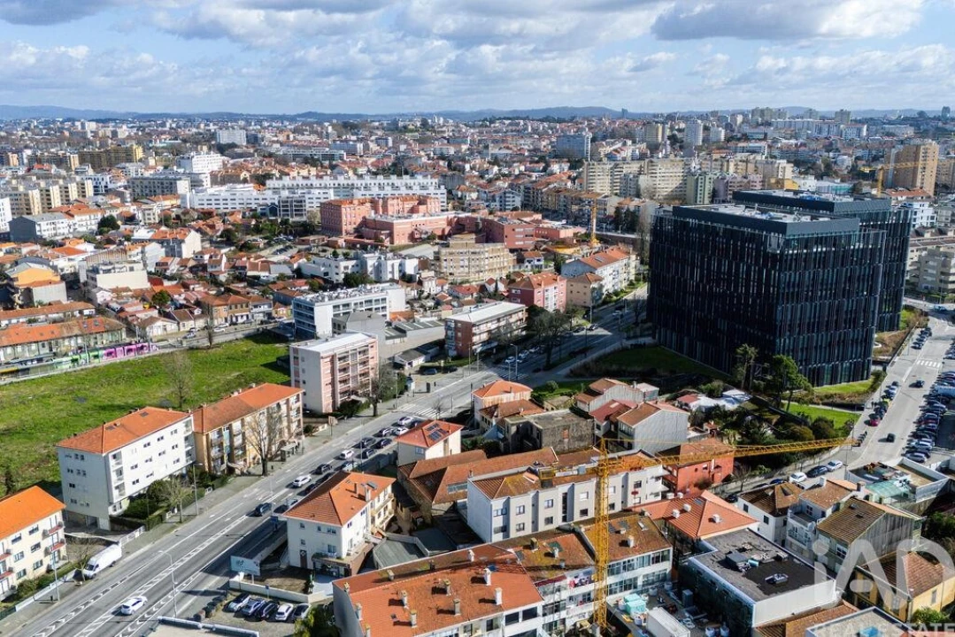 Armazém para Venda em Ramalde Foto 2