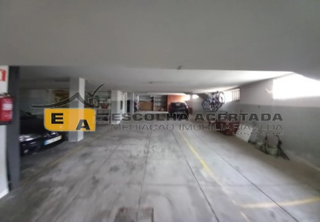 Apartamento T2 para Venda em Cidade da Maia Foto 8