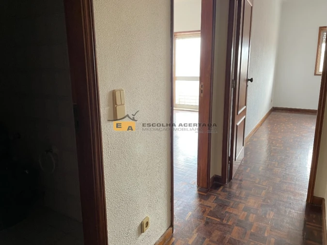 Apartamento T2 para Venda em Cidade da Maia Foto 10