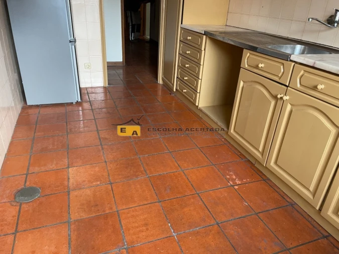 Apartamento T2 para Venda em Cidade da Maia Foto 2