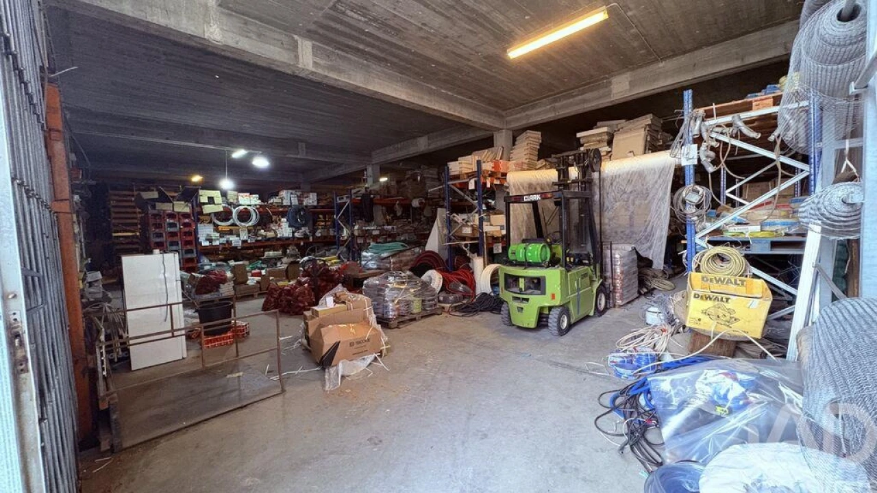 Loja para Venda em Pedrogão Grande Foto 25