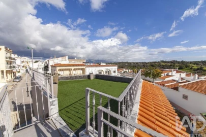 Moradia T5 para Venda em Estômbar e Parchal