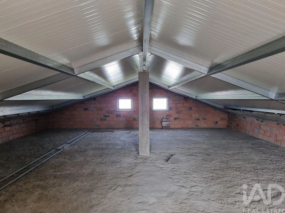 Moradia T3 para Venda em São Miguel de Poiares Foto 40