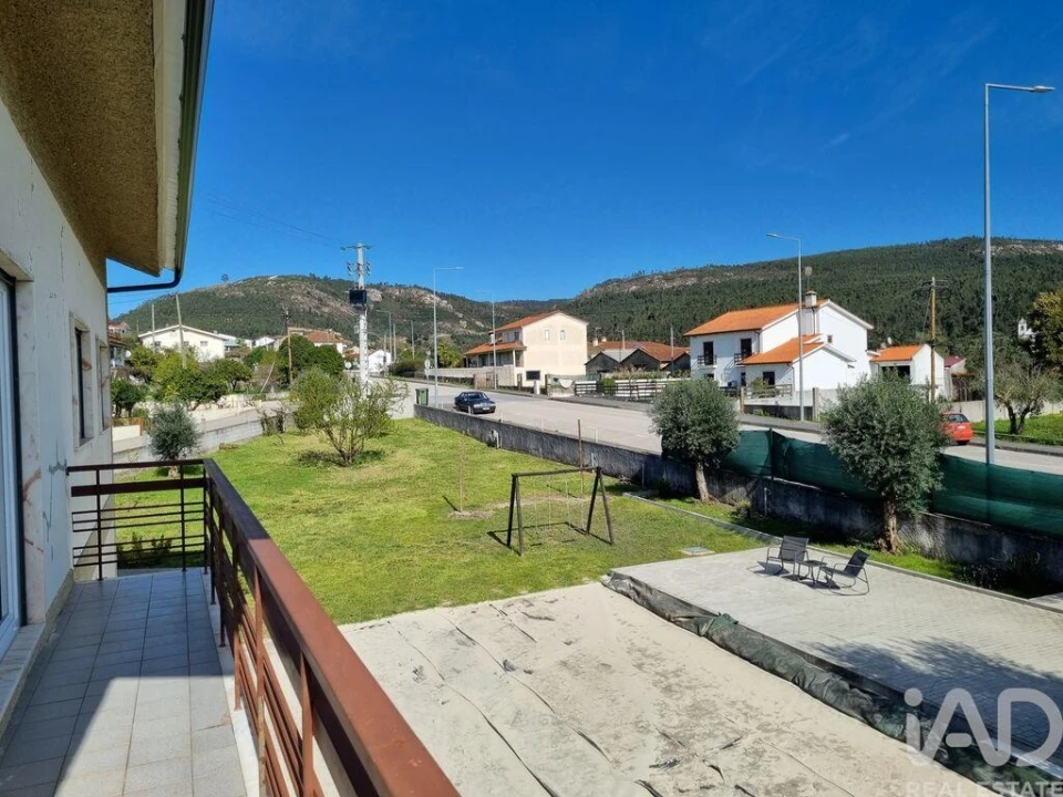 Moradia T3 para Venda em São Miguel de Poiares Foto 19