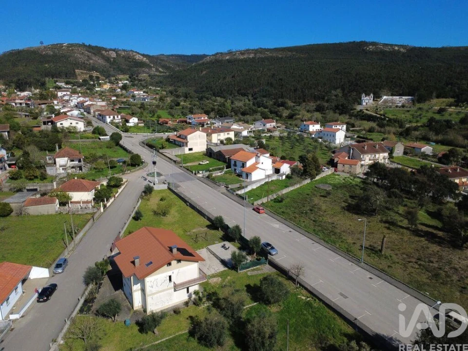 Moradia T3 para Venda em São Miguel de Poiares Foto 7