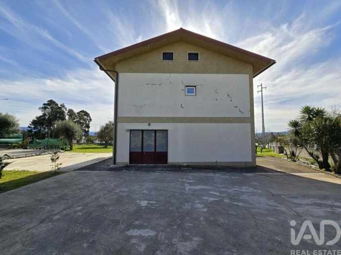 Moradia T3 para Venda em São Miguel de Poiares Foto 4