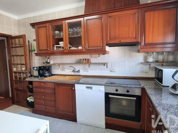 Moradia T3 para Venda em São Miguel de Poiares Foto 13