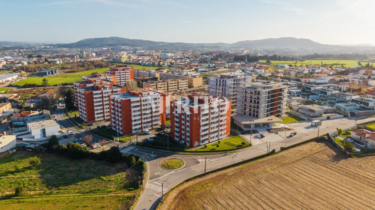 Apartamento T3 para Venda em Barcelos, V.Boa, V.Frescainha Foto 1