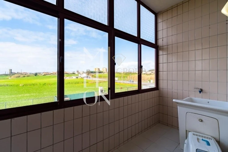 Apartamento T3 para Venda em Arvore Foto 9