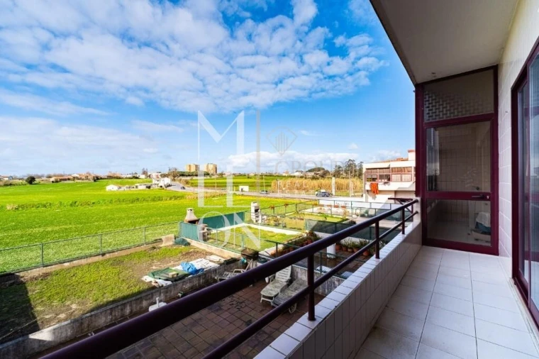 Apartamento T3 para Venda em Arvore Foto 15