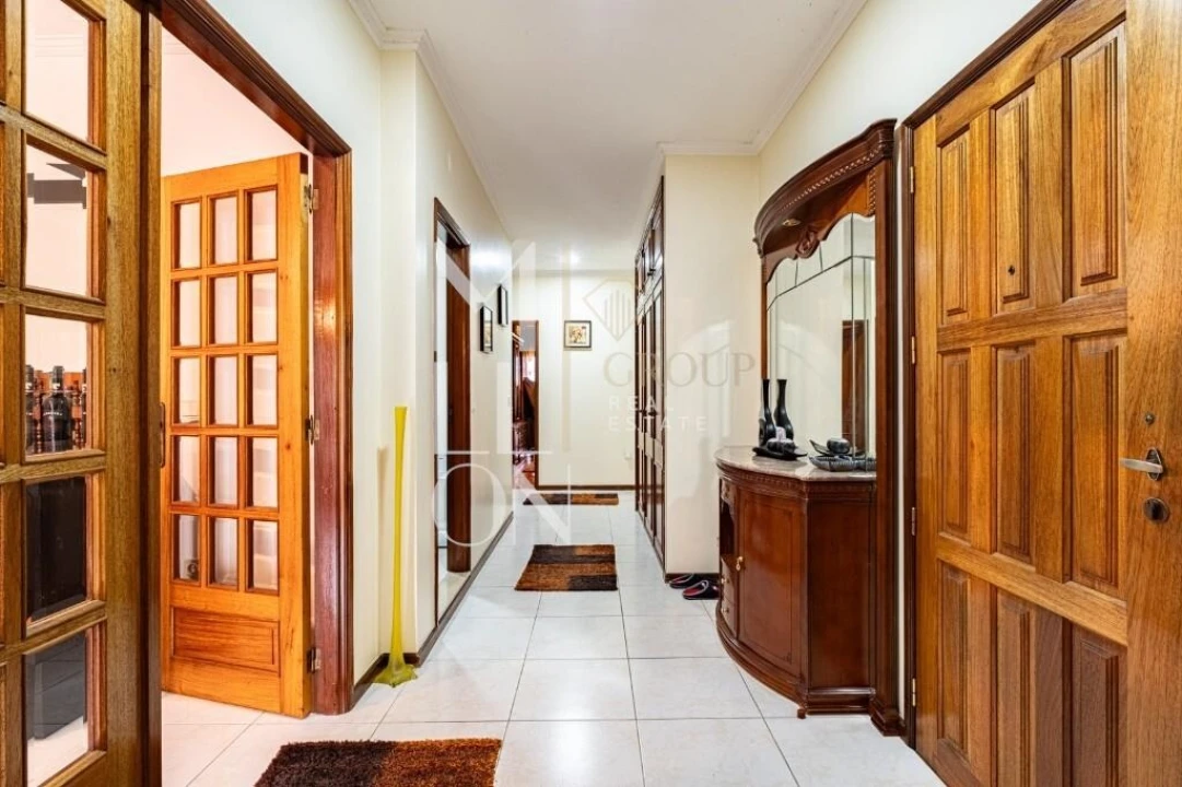 Apartamento T3 para Venda em Arvore Foto 6