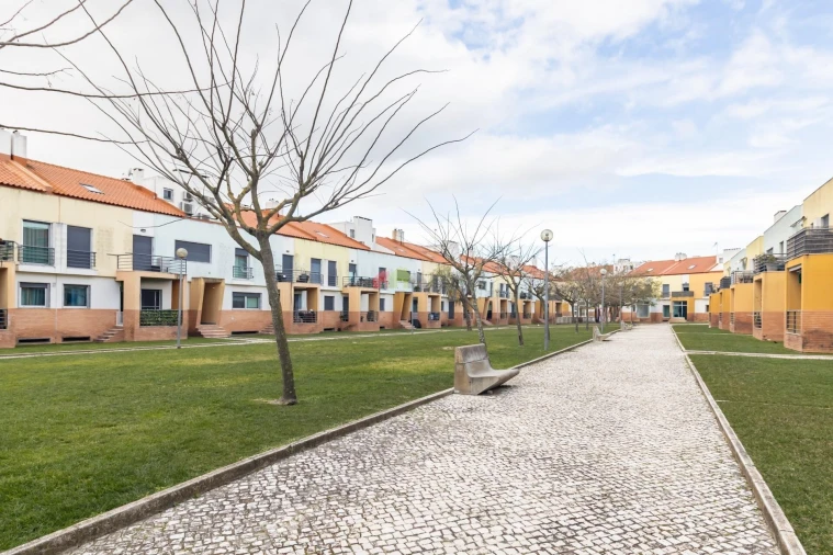 Apartamento T2 para Venda em Alhos Vedros Foto 39