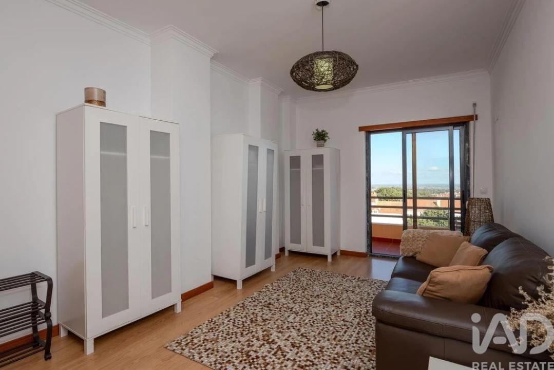 Apartamento T2 para Arrendamento em Palmela Foto 12