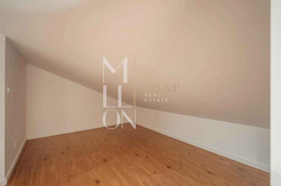 Apartamento T1 para Venda em Beato Foto 18